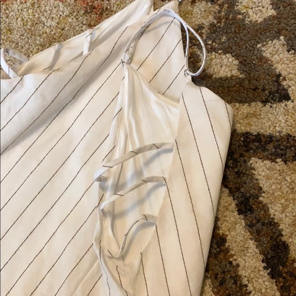 Romper - Picture 2 of 2